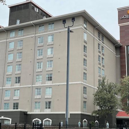 Готель La Quinta By Wyndham San Antonio Airport Екстер'єр фото