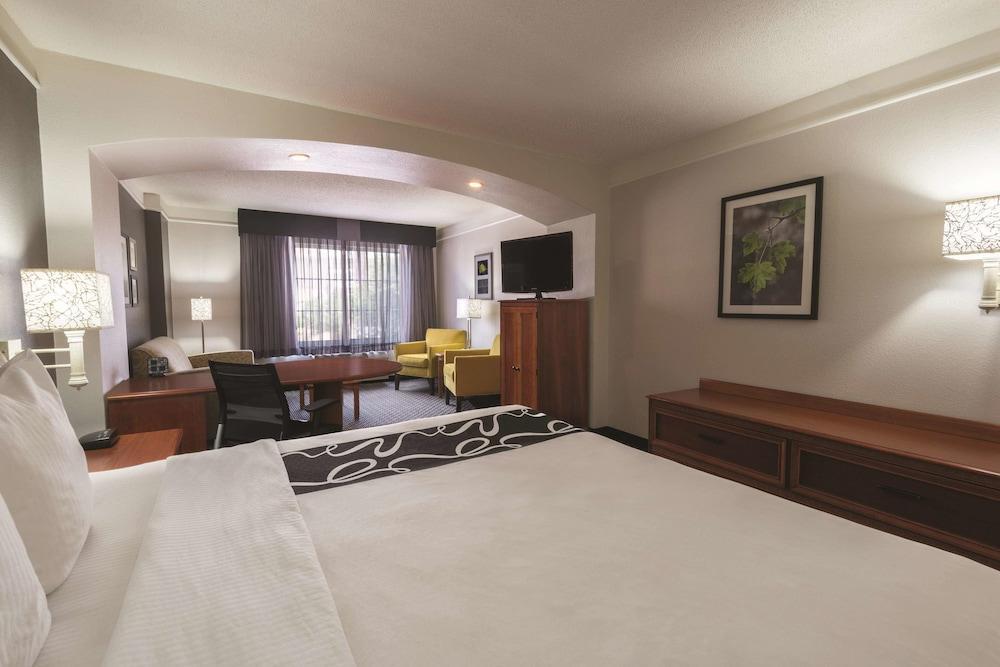Готель La Quinta By Wyndham San Antonio Airport Екстер'єр фото