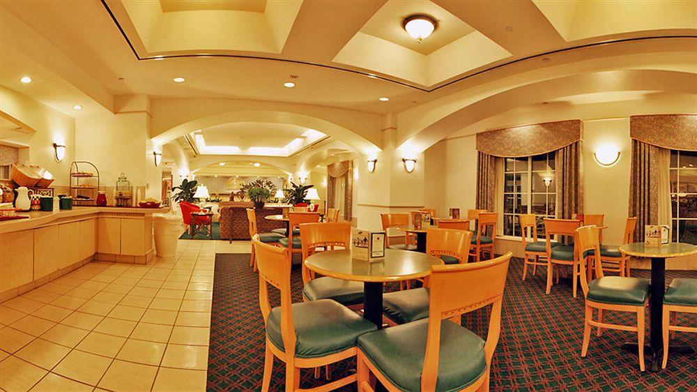 Готель La Quinta By Wyndham San Antonio Airport Екстер'єр фото