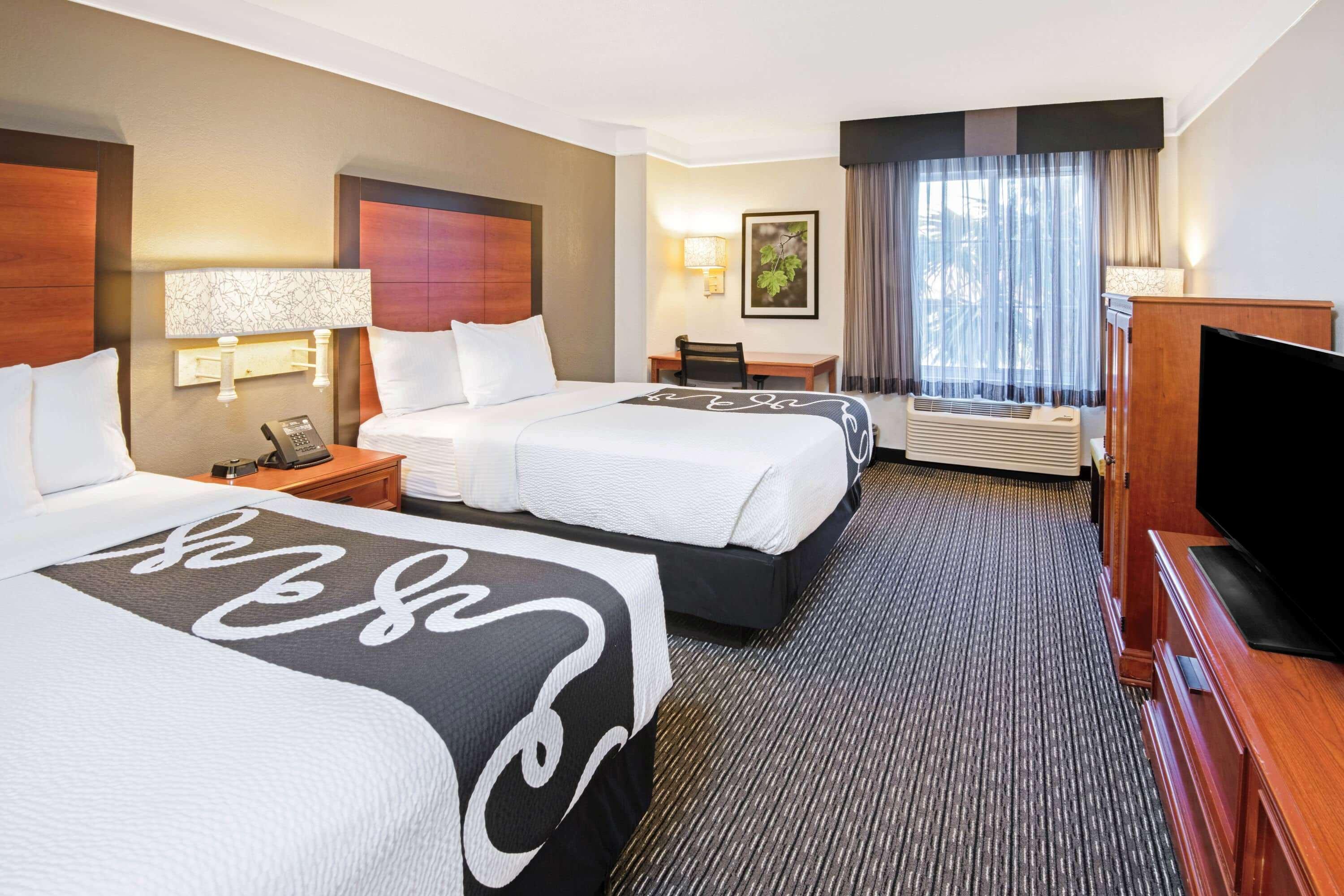 Готель La Quinta By Wyndham San Antonio Airport Екстер'єр фото