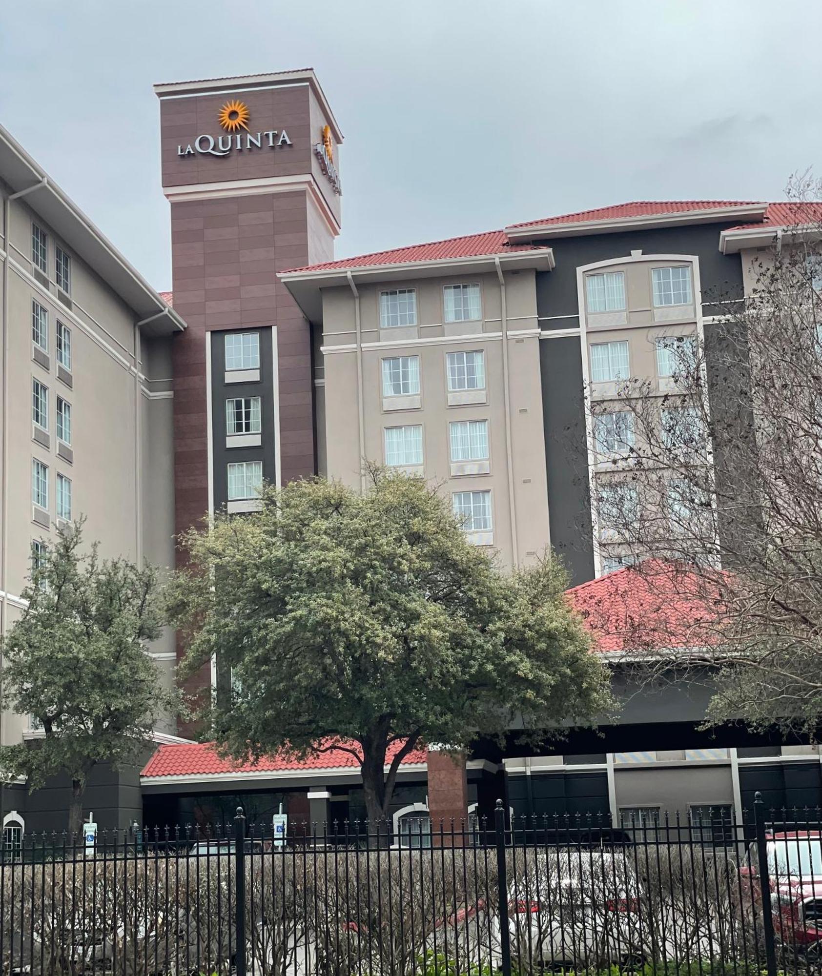 Готель La Quinta By Wyndham San Antonio Airport Екстер'єр фото