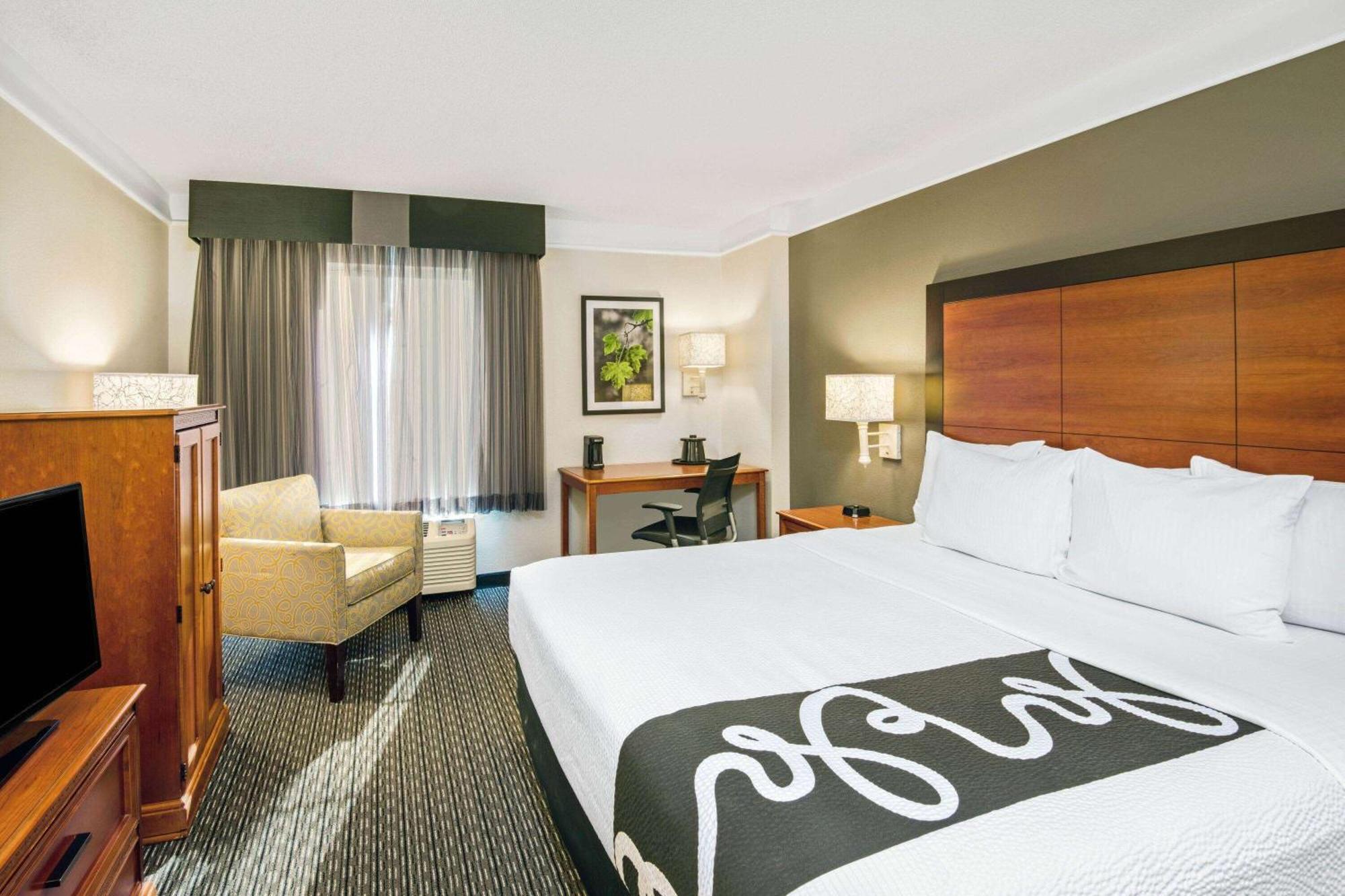 Готель La Quinta By Wyndham San Antonio Airport Екстер'єр фото