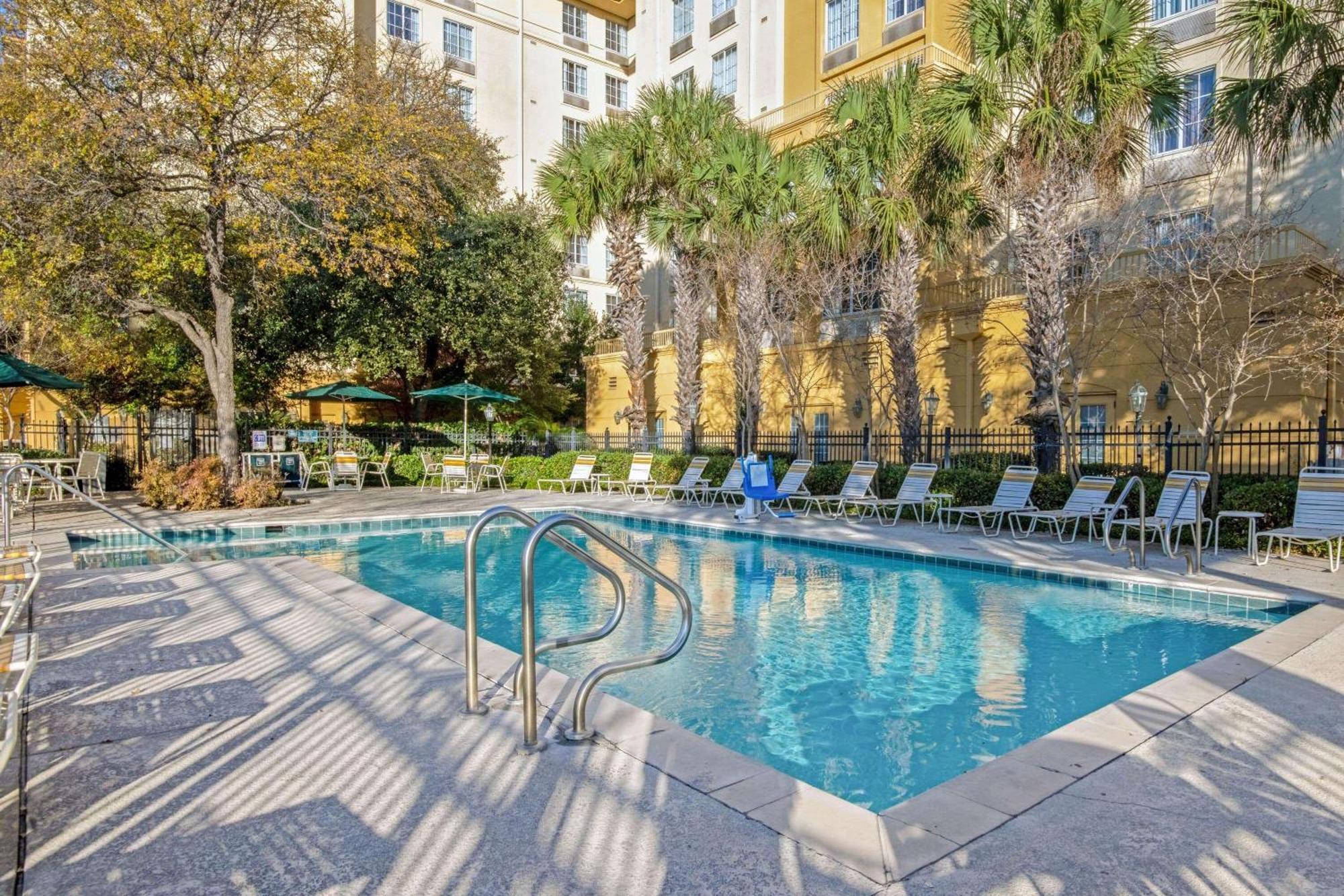 Готель La Quinta By Wyndham San Antonio Airport Екстер'єр фото
